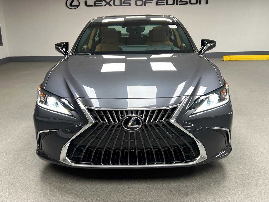 New 2025 Lexus ES 350 w/ Premium Package image 2