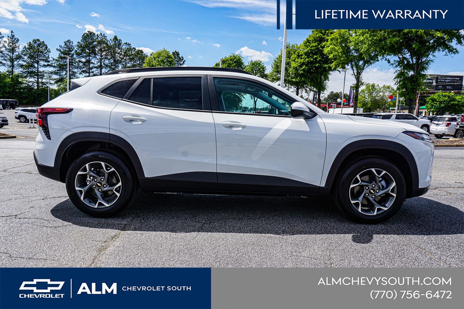 New 2026 Chevrolet Trax LT w/ Sunroof Package image 10