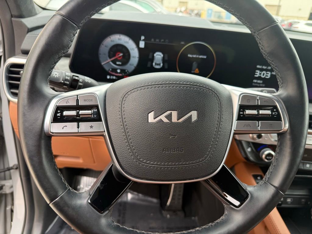 Used 2024 Kia Telluride SX Prestige X-Pro AWD/4WD image 13