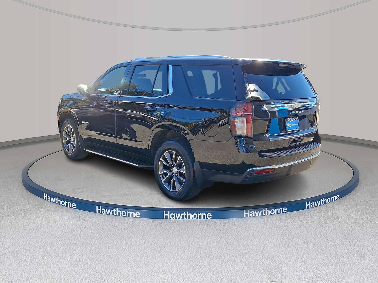 Used 2023 Chevrolet Tahoe LT AWD/4WD image 4