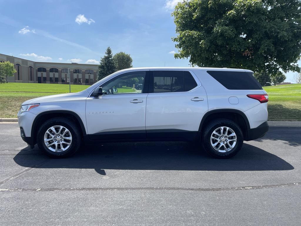 Used 2021 Chevrolet Traverse LS AWD/4WD video 2