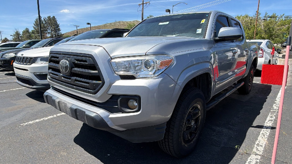 Used 2018 Toyota Tacoma SR w/ SR Convenience Package AWD/4WD image 4
