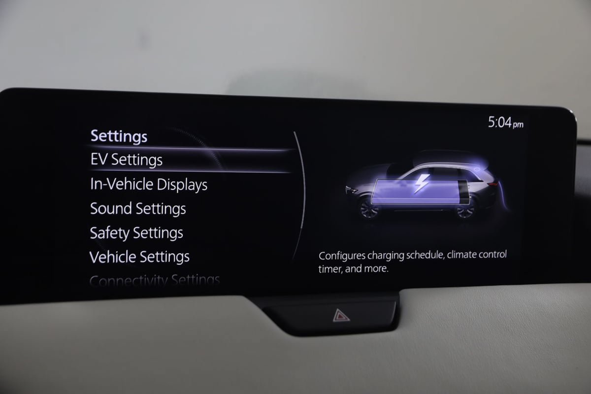 Used 2024 MAZDA CX-90 Plug-In Hybrid w/ Premium Plus AWD/4WD image 37