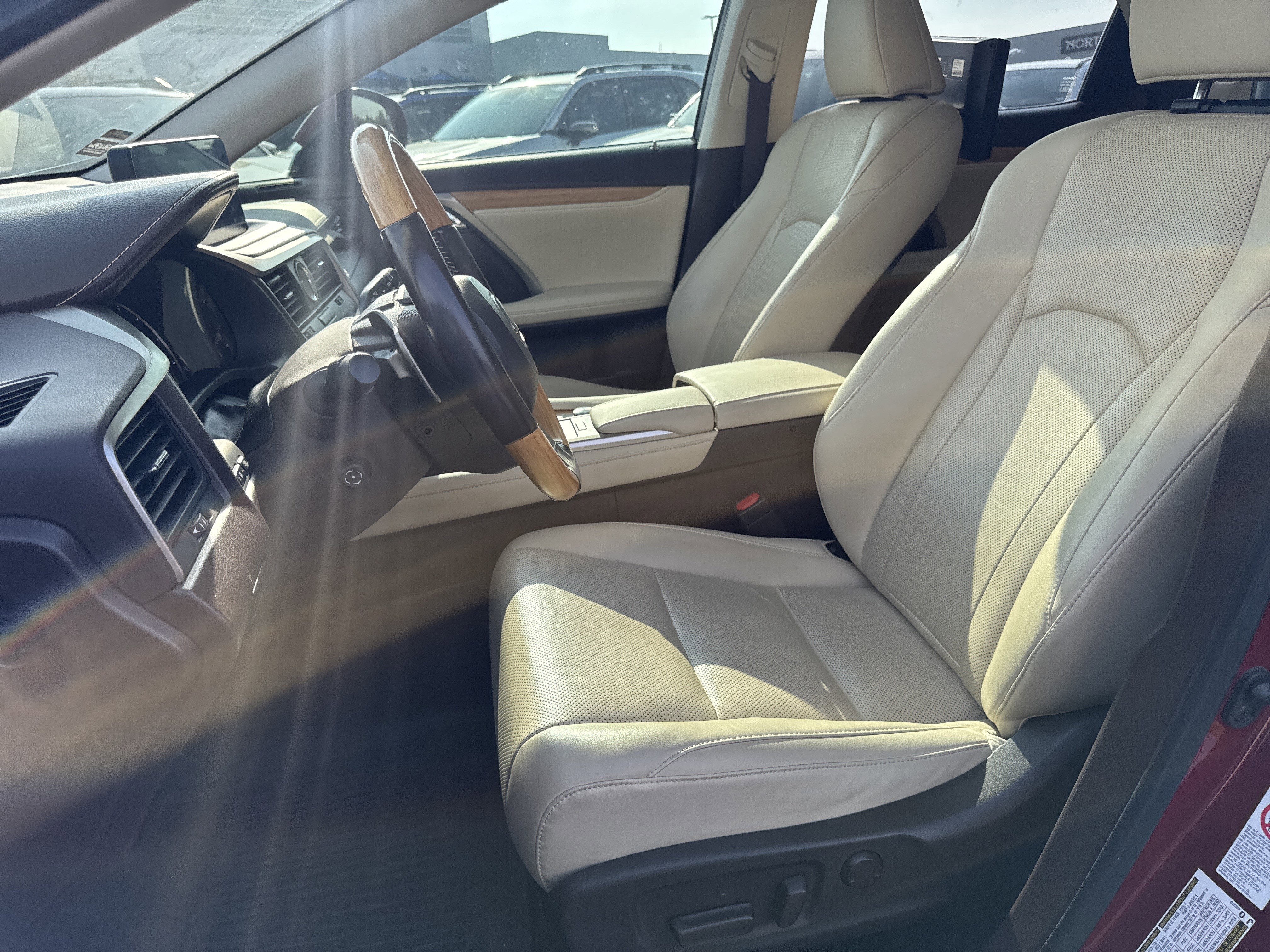 Used 2020 Lexus RX 350L FWD w/ Premium Package image 29