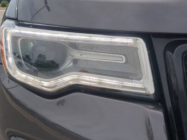 Used 2020 Jeep Grand Cherokee Overland AWD/4WD image 9