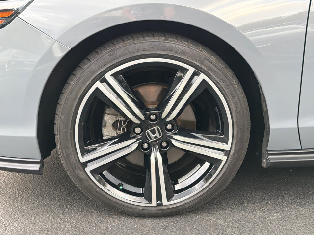 Used 2023 Honda Accord Sport image 8