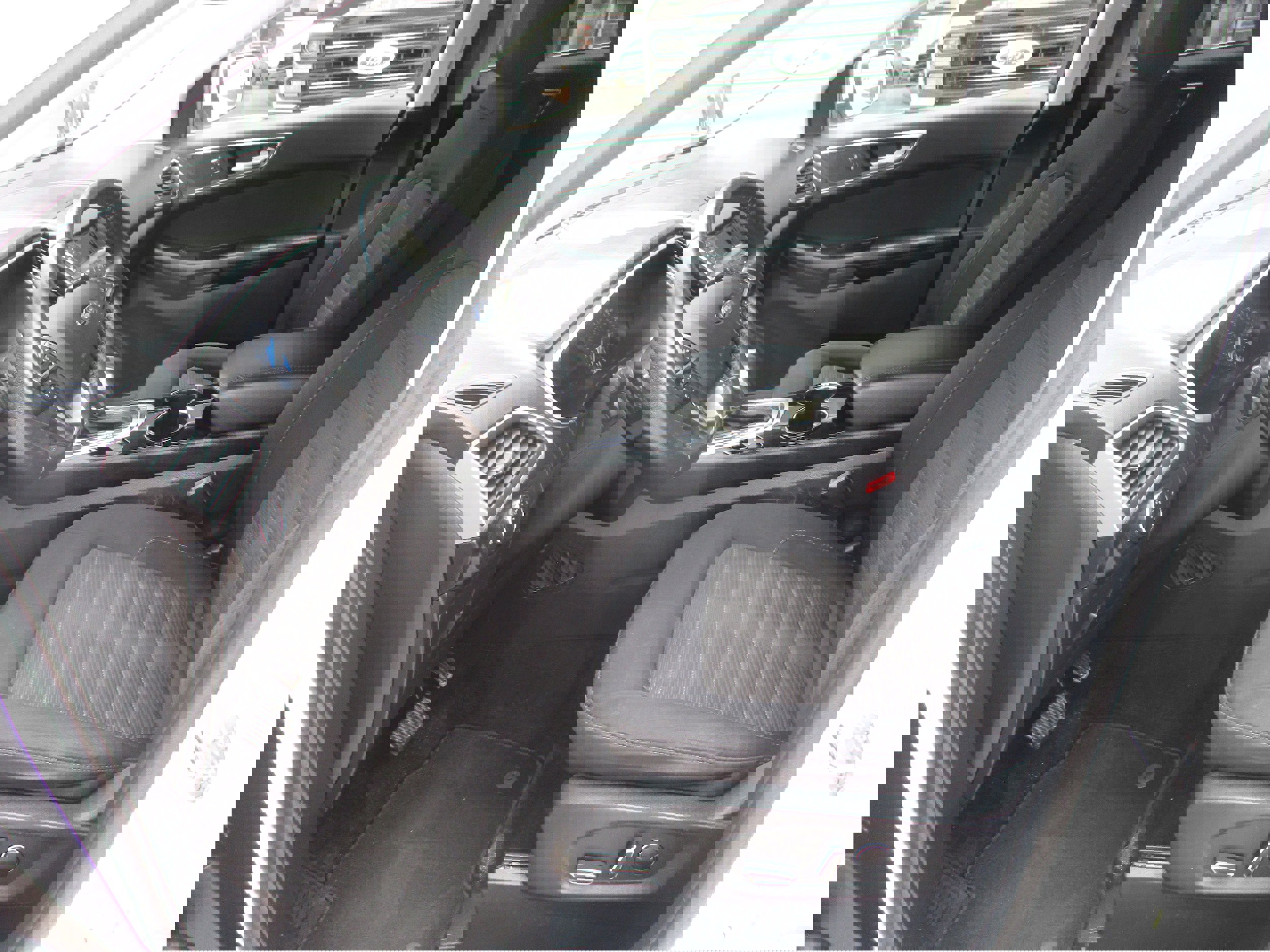 Used 2017 Ford Edge SEL image 4