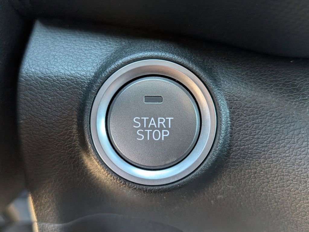 Used 2023 Hyundai Kona SE w/ Cargo Package image 31