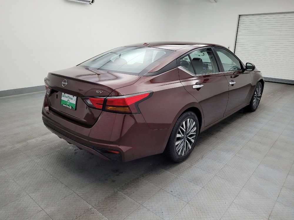 Used 2024 Nissan Altima 2.5 SV image 9