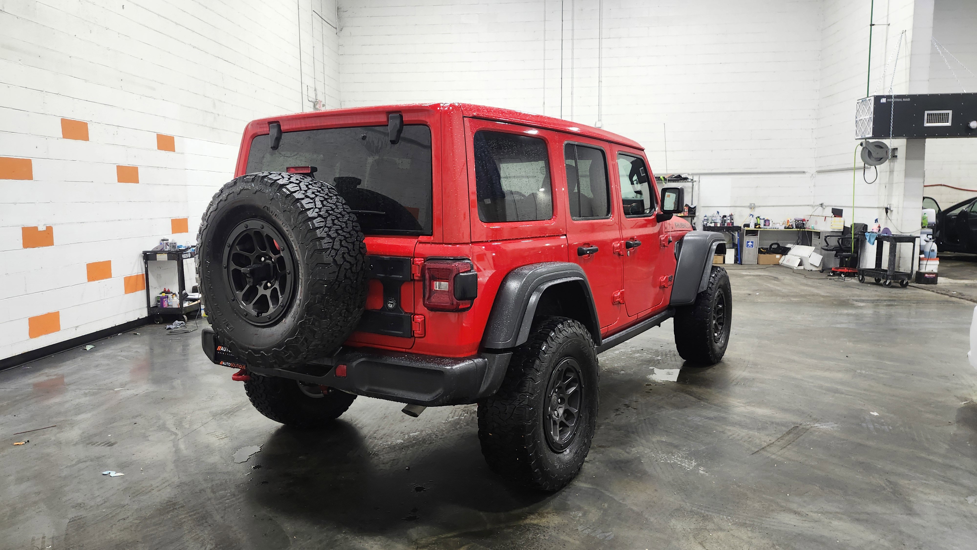 Used 2023 Jeep Wrangler Unlimited Rubicon w/ Xtreme 35 Tire Package image 20