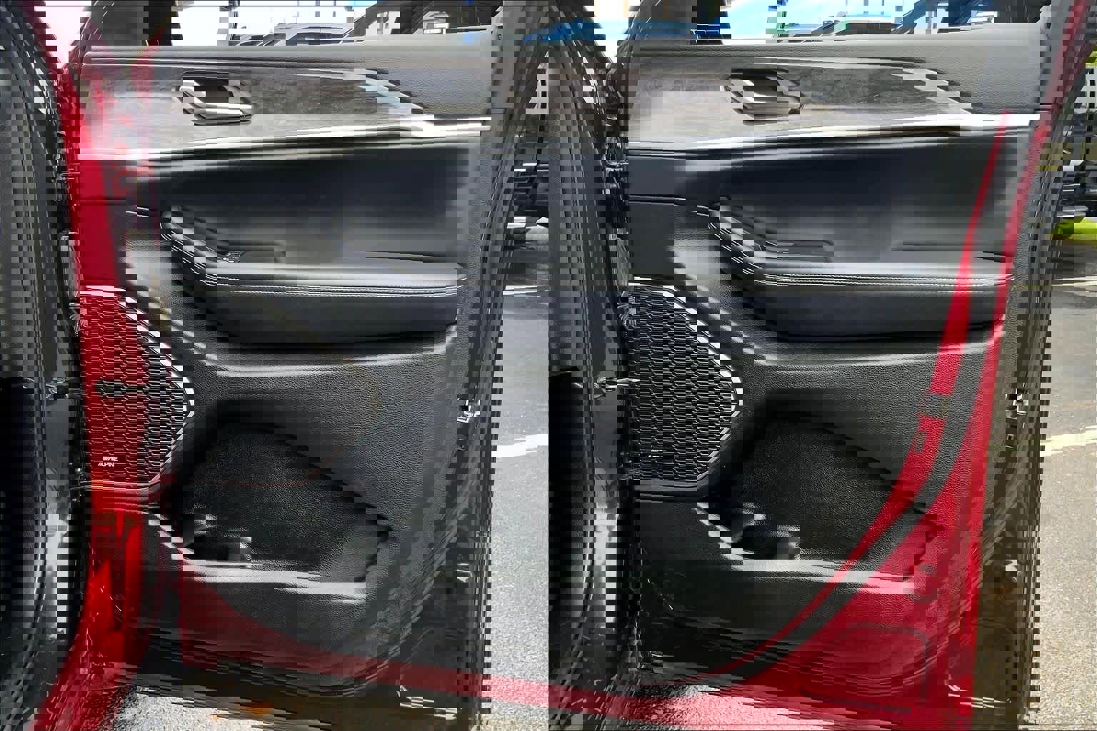 Used 2023 Jeep Grand Cherokee L Limited w/ Luxury Tech Group II image 23