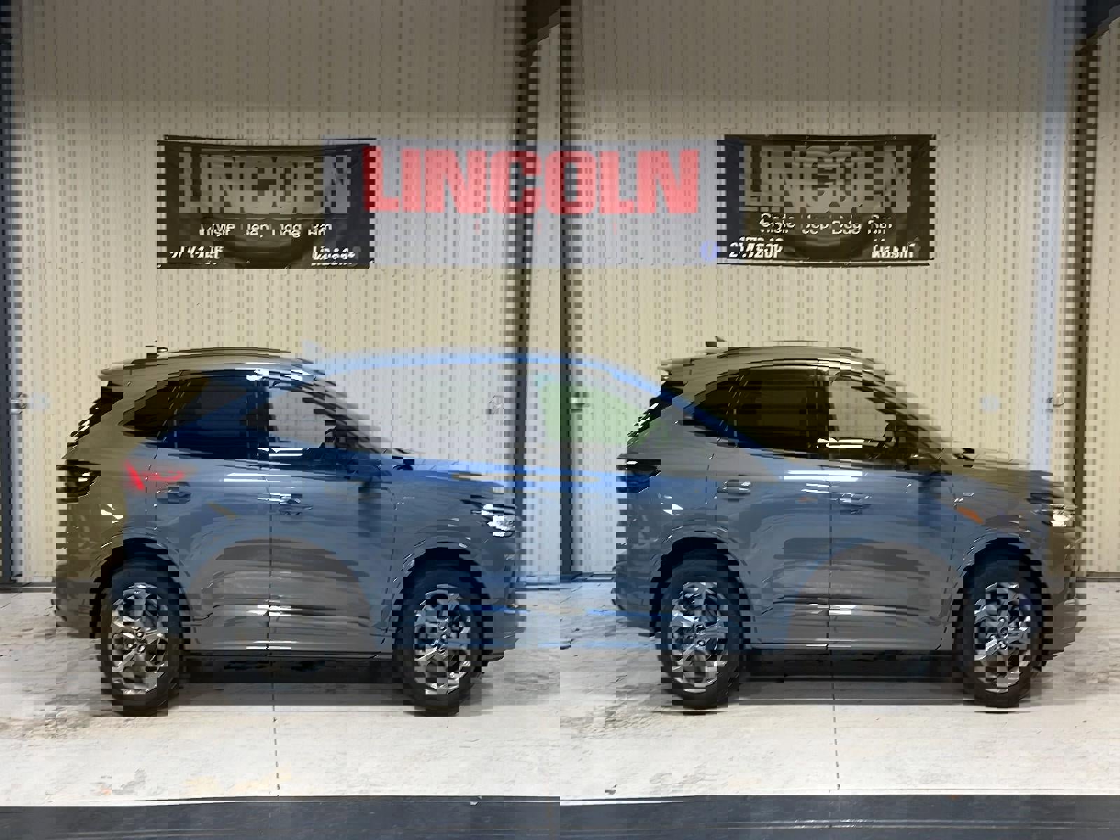 Used 2023 Ford Escape ST-Line w/ Tech Pack #1 image 5