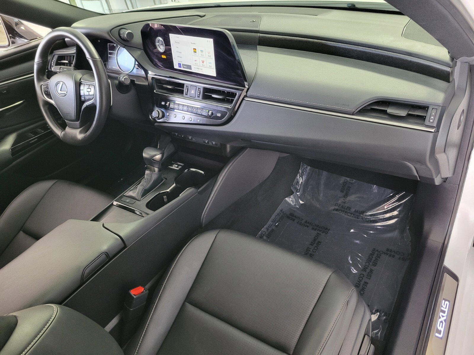 Certified 2024 Lexus ES 350 w/ Premium Package FWD image 16