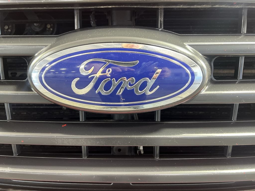 Used 2017 Ford F150 XLT w/ Equipment Group 302A Luxury AWD/4WD image 29