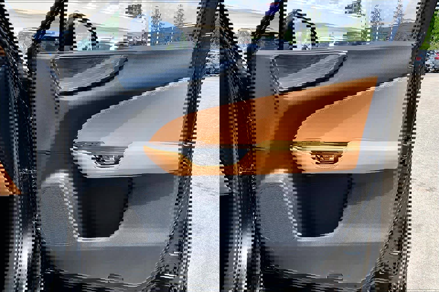 Used 2024 Lexus NX 250 FWD w/ Towing Package (2000 Lbs) image 20