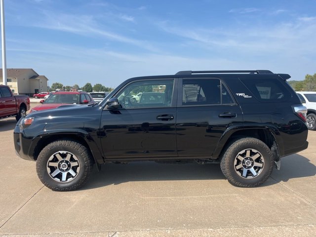 Used 2020 Toyota 4Runner TRD Off-Road Premium image 8