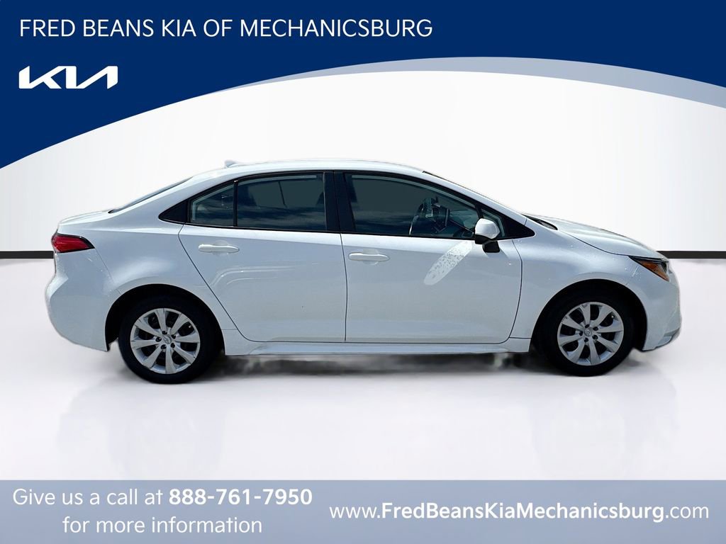 Used 2021 Toyota Corolla LE FWD image 5