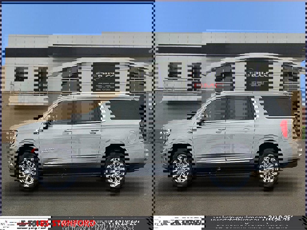 Used 2024 GMC Yukon XL SLT w/ SLT Premium Package image 2