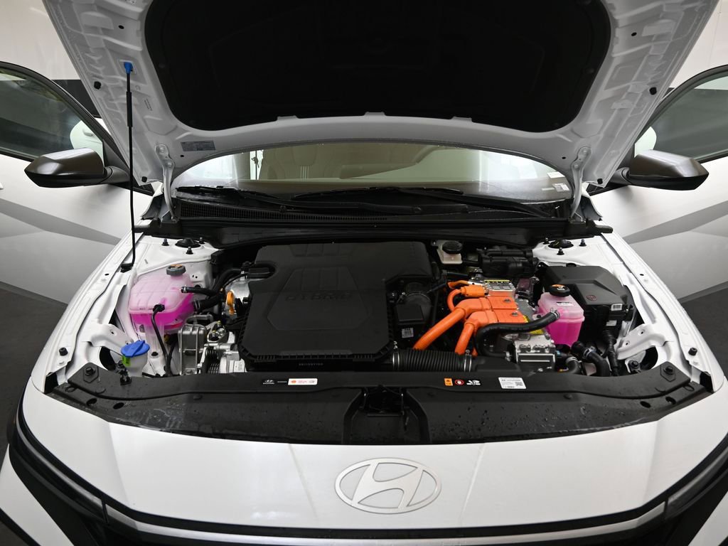New 2026 Hyundai Elantra Sport image 9