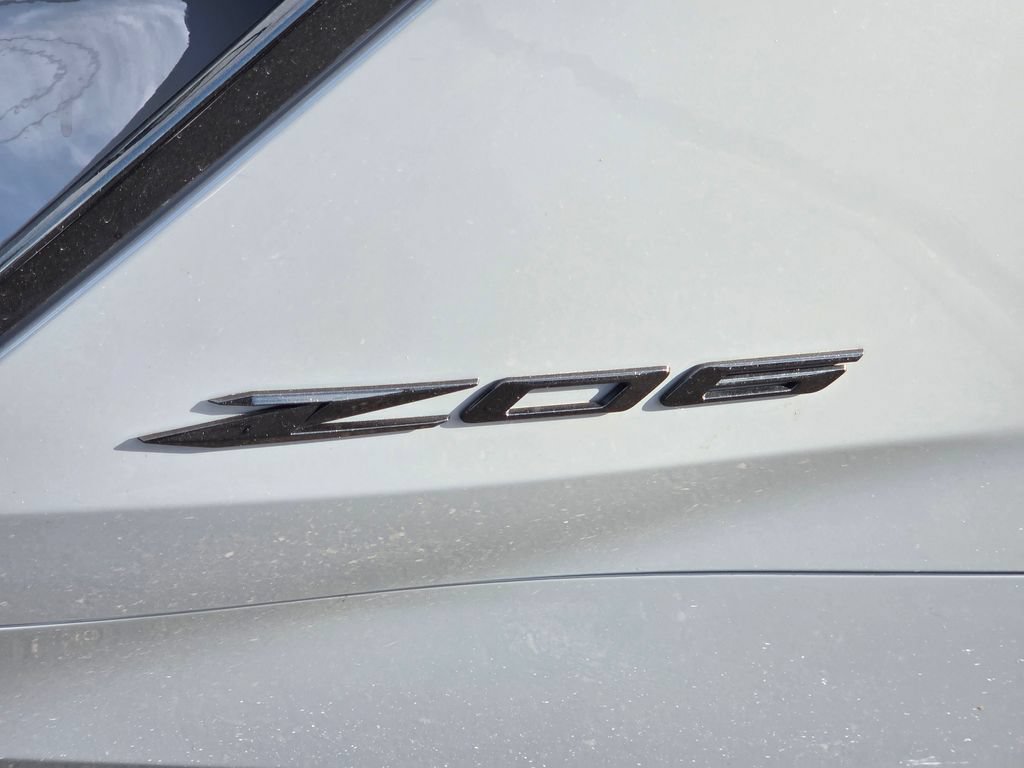 Used 2025 Chevrolet Corvette Z06 RWD image 9