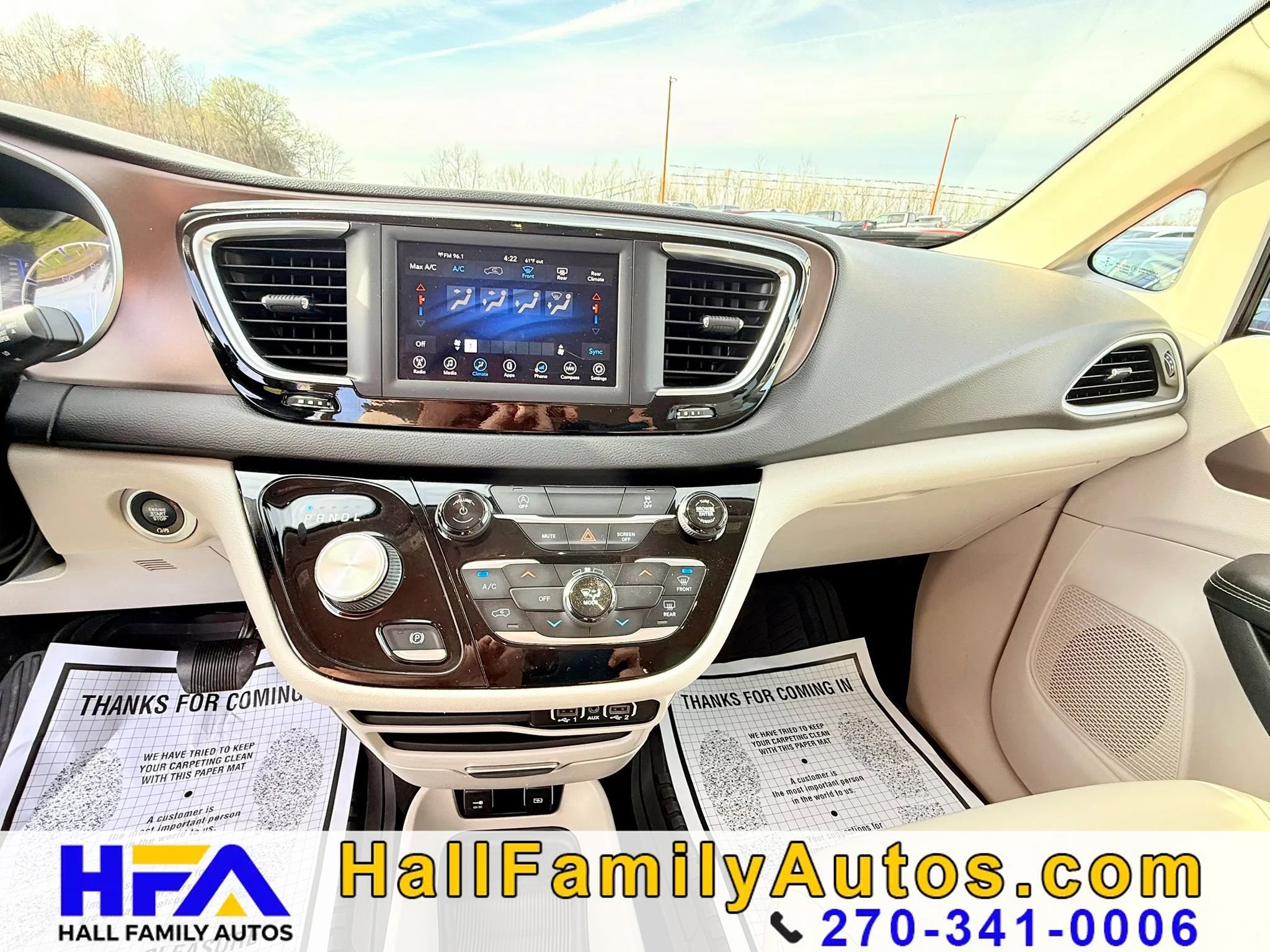 Used 2021 Chrysler Voyager Lxi image 21