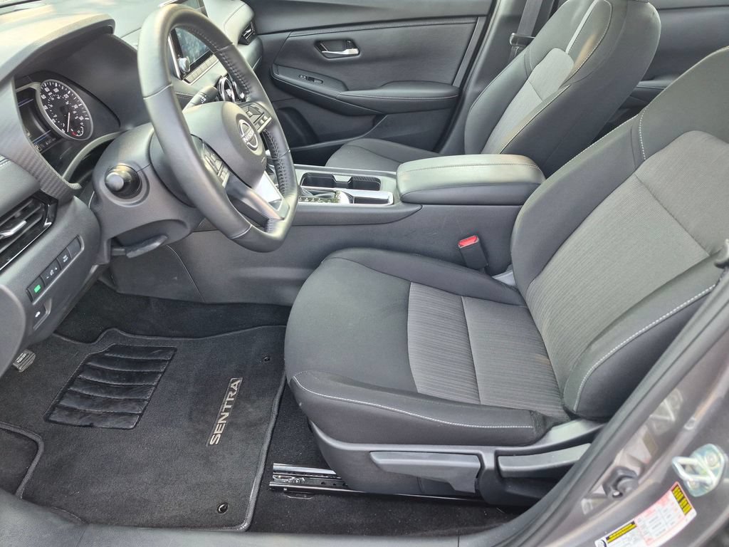 Used 2025 Nissan Sentra SV w/ All-Weather Package FWD image 11