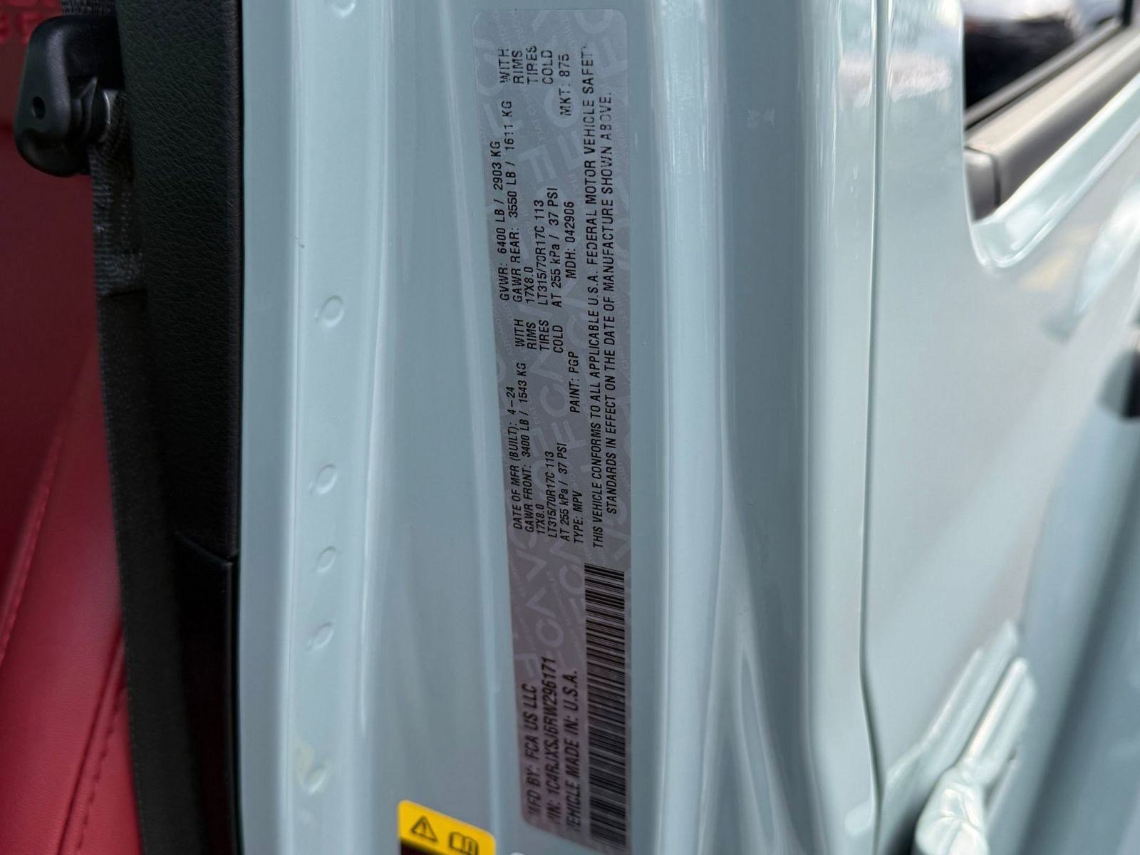 Used 2024 Jeep Wrangler Unlimited Rubicon 392 image 20