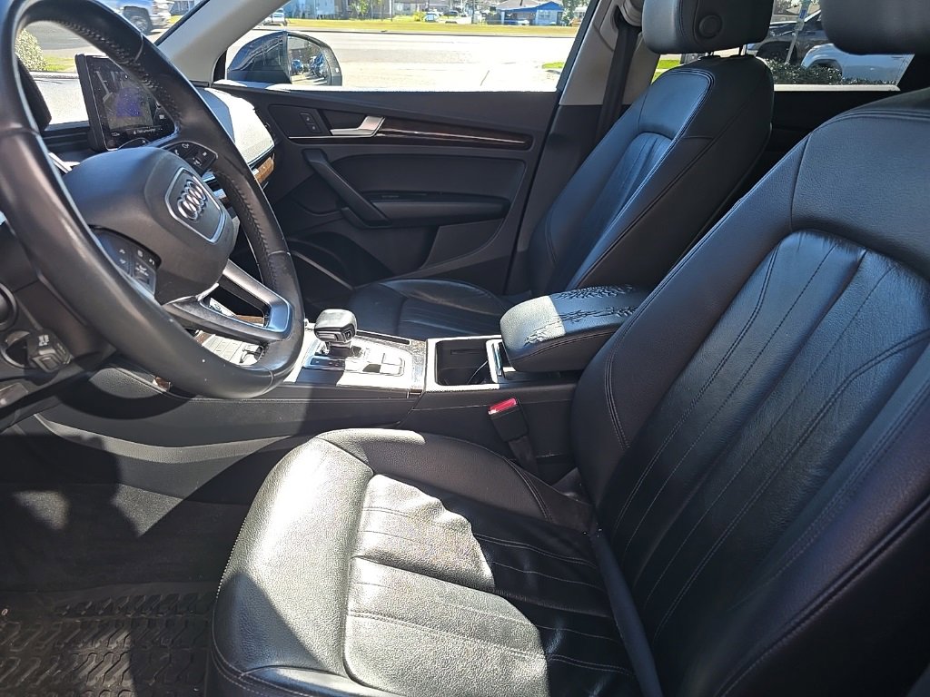 Used 2020 Audi Q5 2.0T Premium w/ Convenience Package image 12