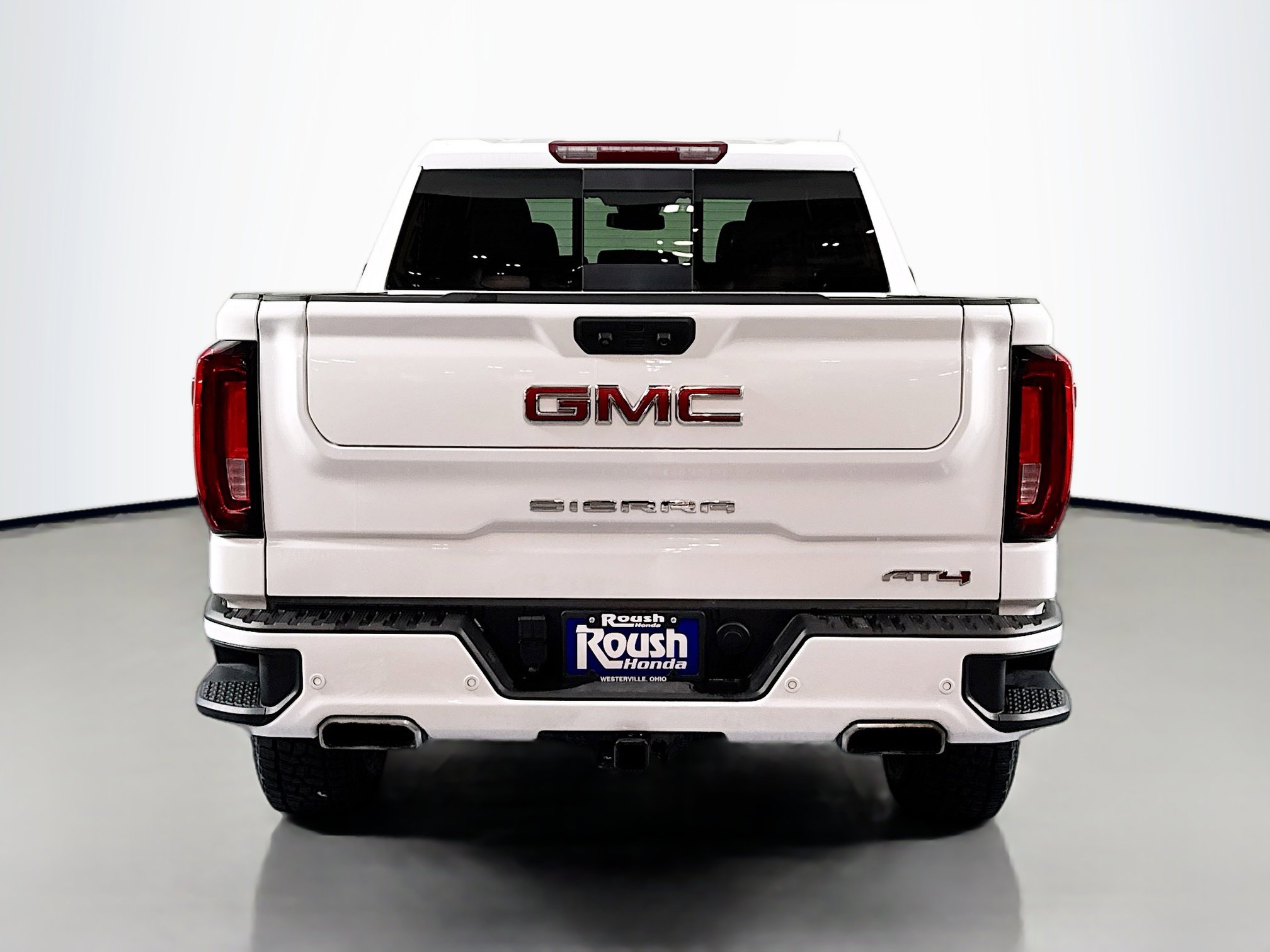 Used 2023 GMC Sierra 1500 AT4 w/ AT4 Premium Package image 6