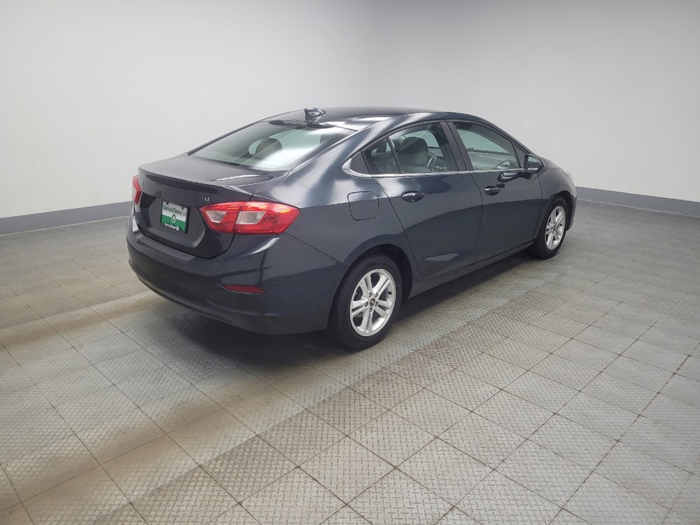 Used 2017 Chevrolet Cruze LT w/ Convenience Package FWD image 10