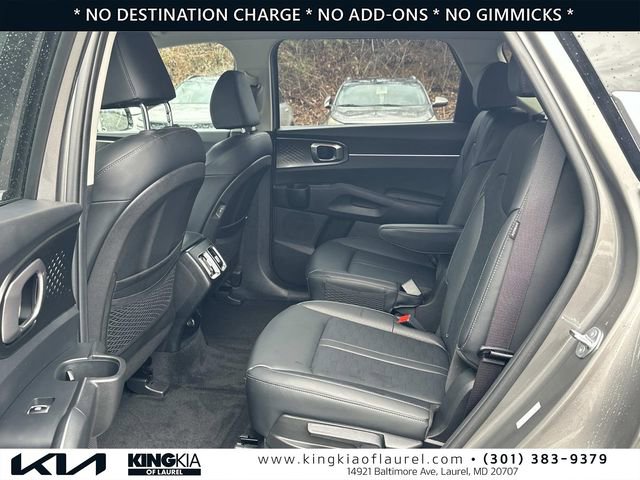 Used 2025 Kia Sorento EX image 22