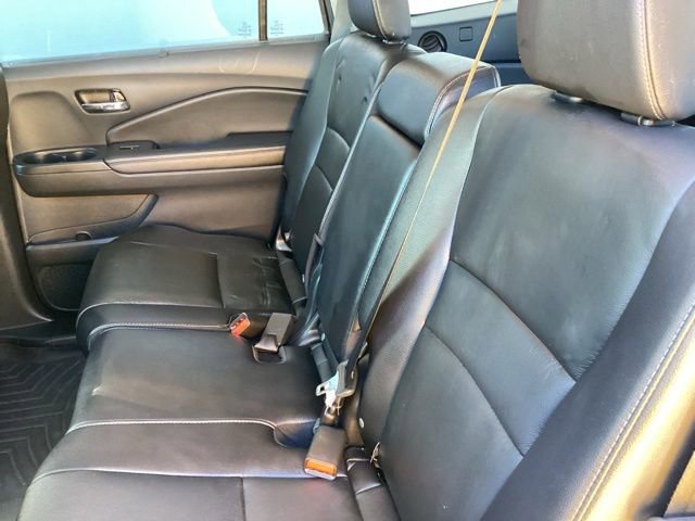 Used 2016 Honda Pilot Touring image 14