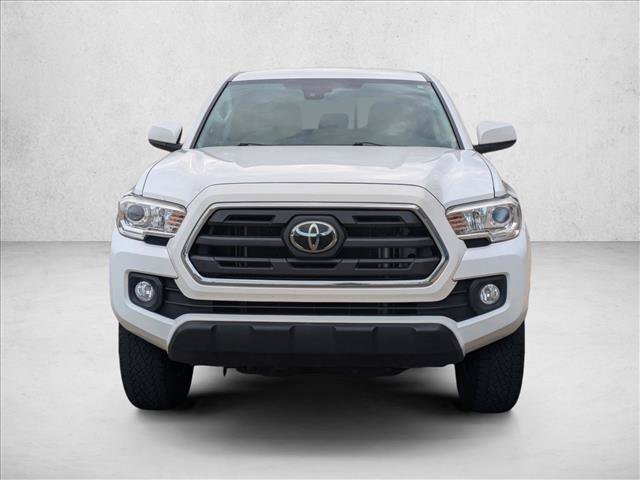 Used 2019 Toyota Tacoma SR5 RWD image 2