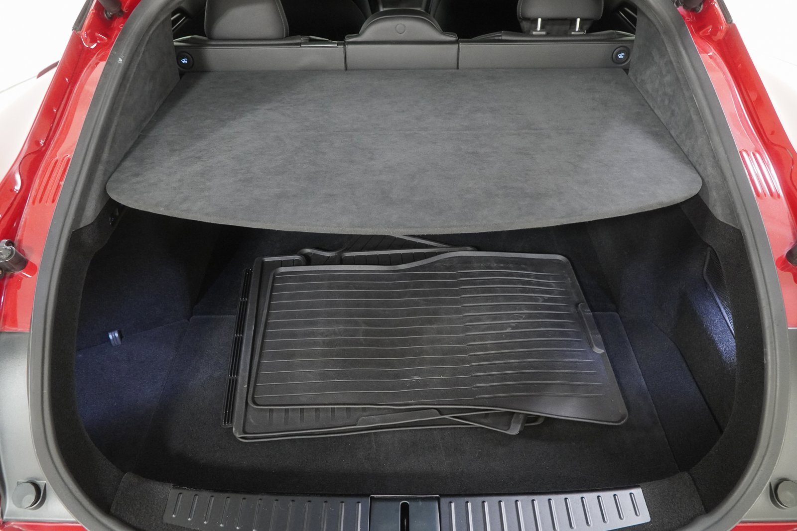 Used 2021 Tesla Model S Plaid image 11