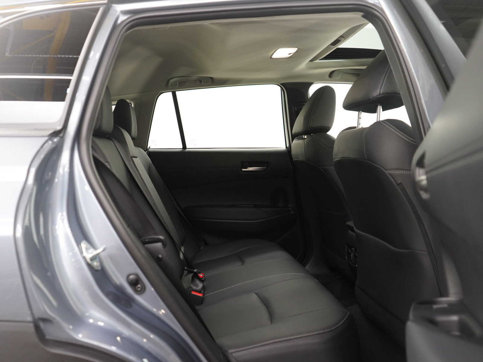 Used 2026 Toyota Corolla Cross XLE w/ Convenience Package image 12