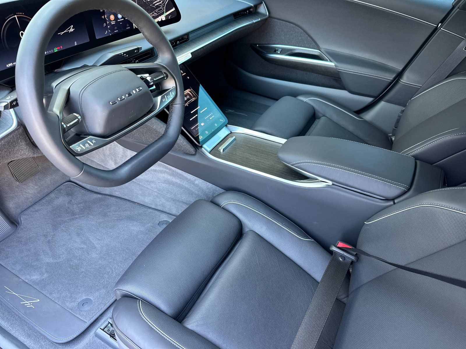Used 2025 Lucid Air Touring AWD/4WD image 9