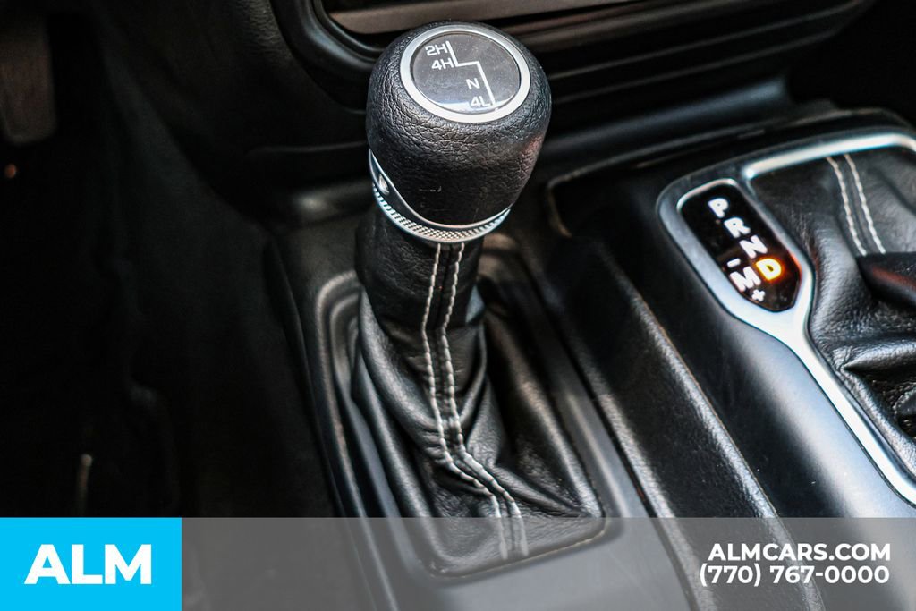 Used 2021 Jeep Wrangler Unlimited Sahara image 45