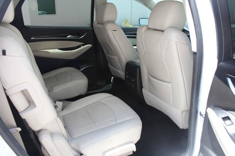 Used 2023 Buick Enclave Essence w/ Sound and Sites Package AWD/4WD image 17