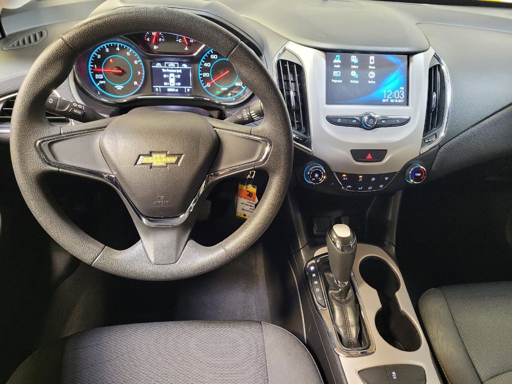 Used 2017 Chevrolet Cruze LS FWD image 22