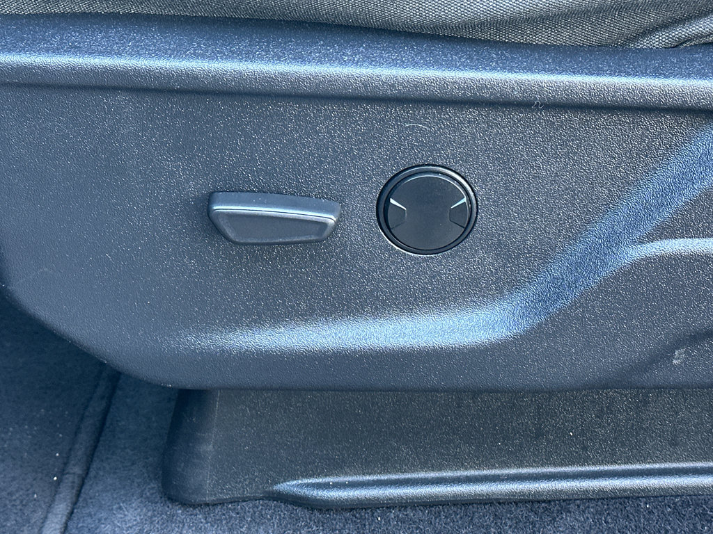 Used 2023 Ford F150 XLT w/ Trailer Tow Package image 28