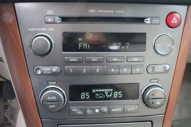 Used 2005 Subaru Outback 3.0R L.L. Bean image 31