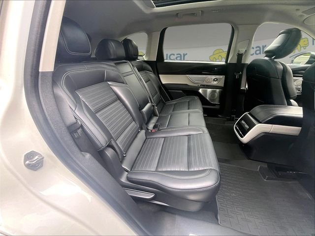 Used 2025 Lincoln Nautilus Reserve AWD/4WD image 23