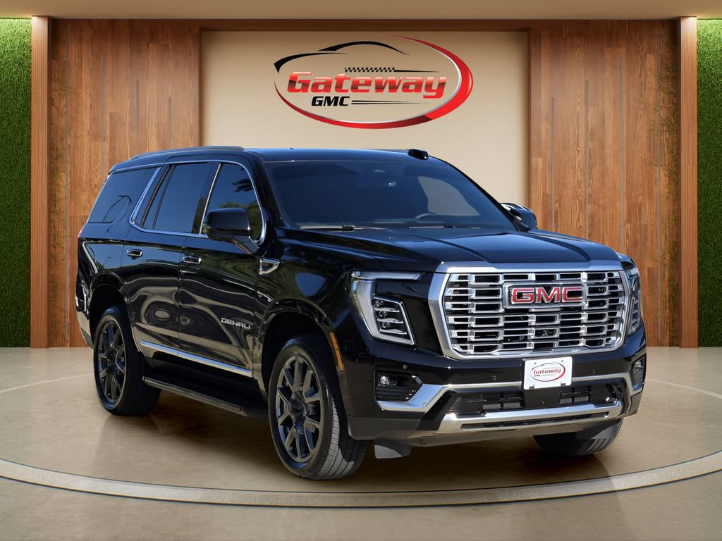 Used 2025 GMC Yukon Denali AWD/4WD image 3