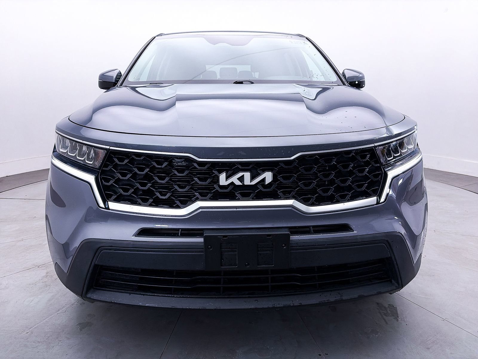 Used 2022 Kia Sorento LX image 10