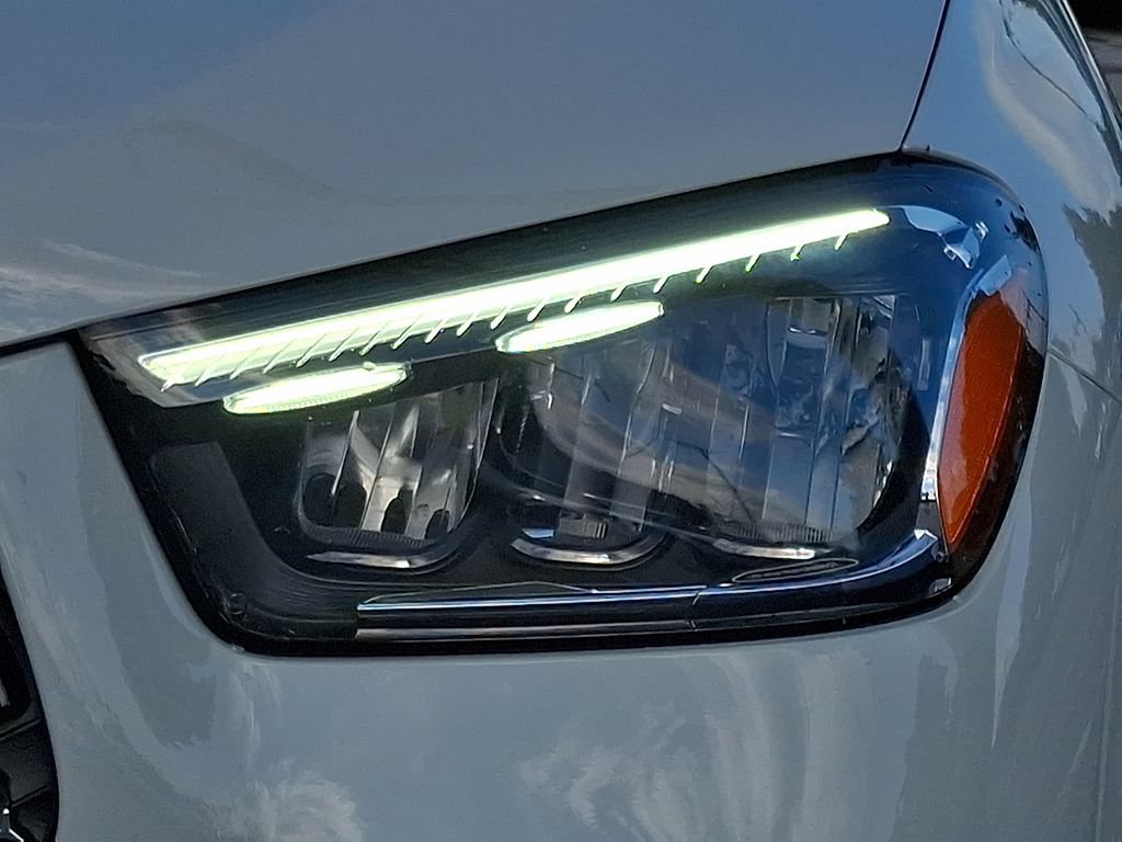 Used 2024 Mercedes-Benz GLE 450 4MATIC image 9