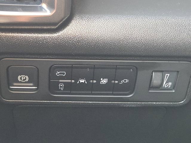 Used 2025 GMC Hummer EV 2X image 12