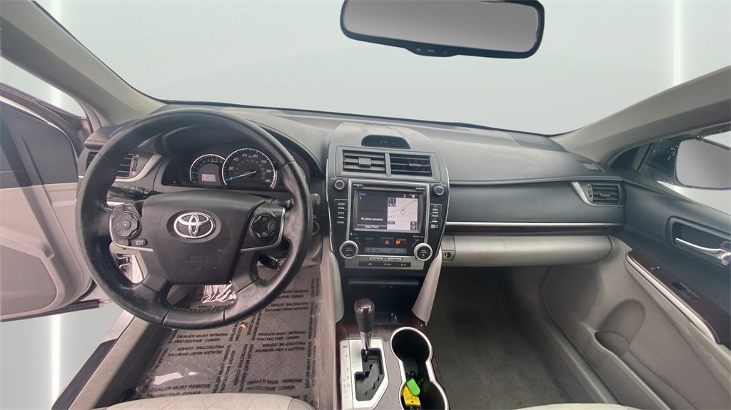 Used 2014 Toyota Camry XLE image 14
