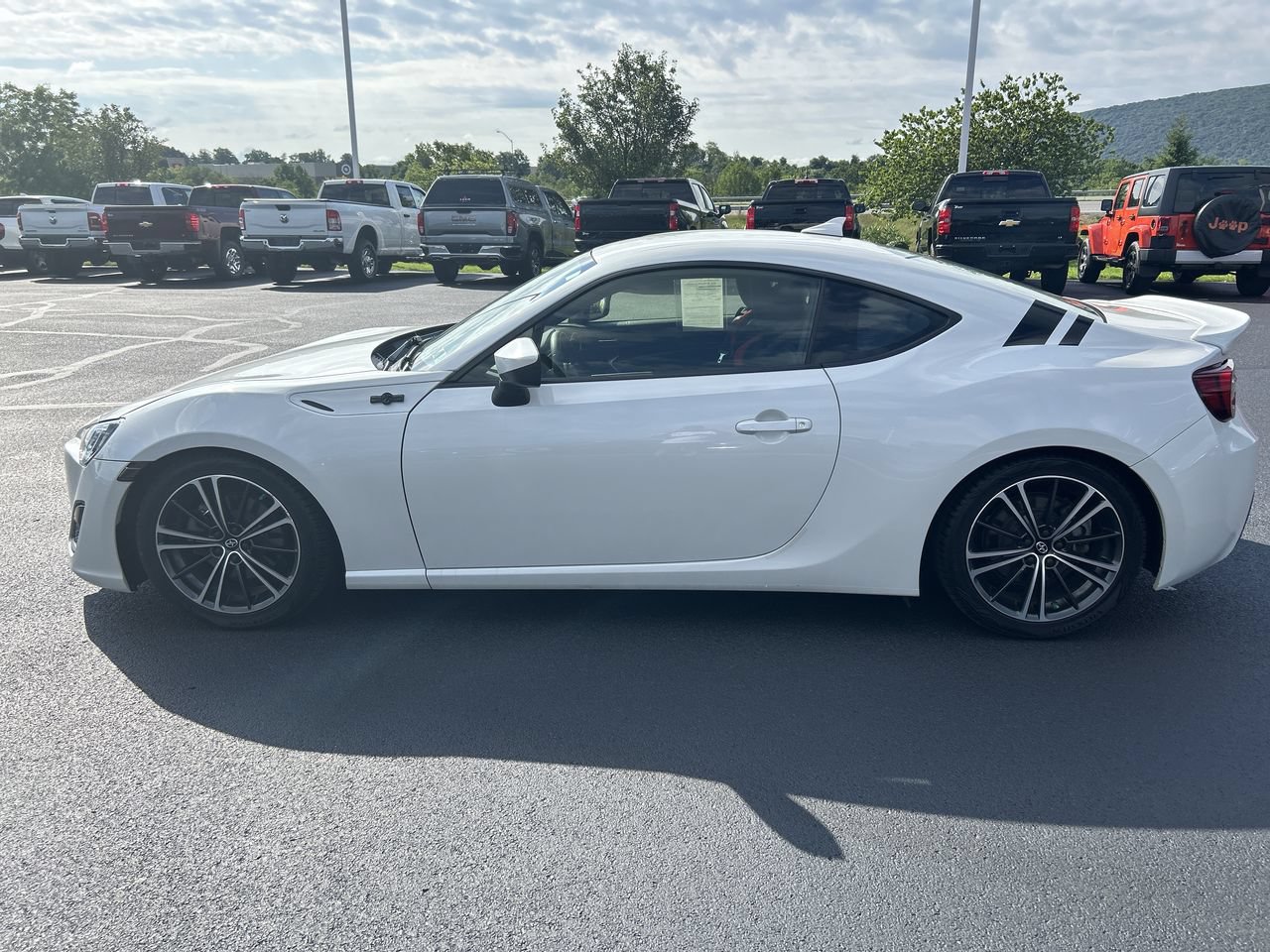 Used 2013 Scion FR-S RWD video 4