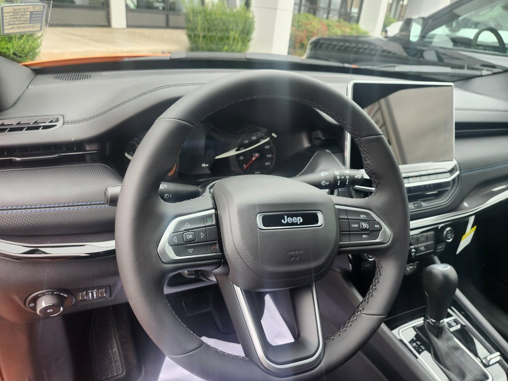 New 2026 Jeep Compass Latitude image 10