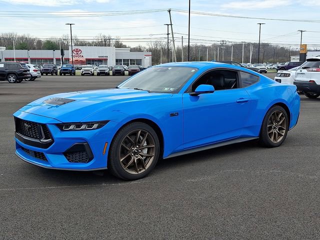 Used 2024 Ford Mustang GT Premium image 3